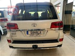 تۆیۆتا لاند کروزەر